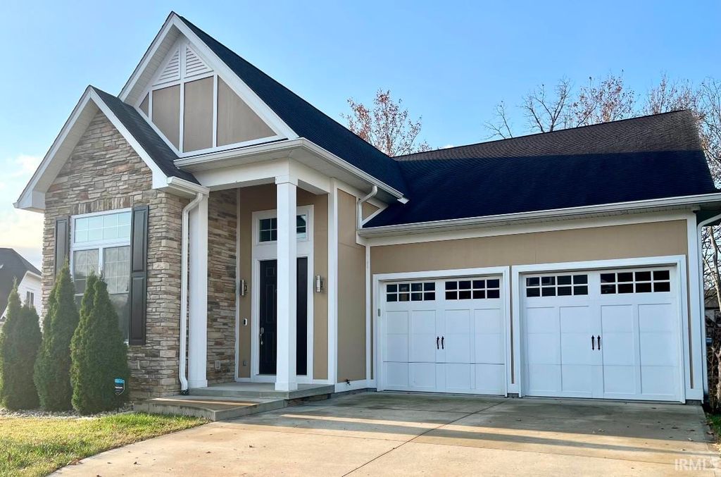 Photo of 1610 S Hathaway Court, Bloomington, IN 47401 (MLS # 202546244)