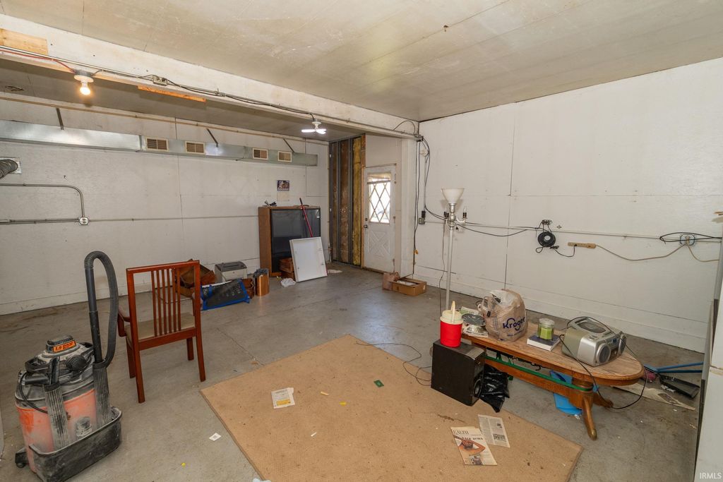 Photo of 913 E 5th Street, Mishawaka, IN 46544 (MLS # 202611917)
