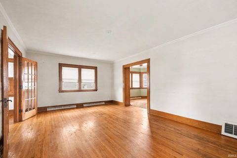 Tiny photo for 141 Gage Avenue, Elkhart, IN 46516 (MLS # 202630121)
