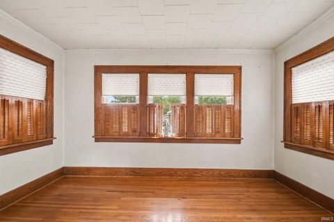 Tiny photo for 141 Gage Avenue, Elkhart, IN 46516 (MLS # 202630121)