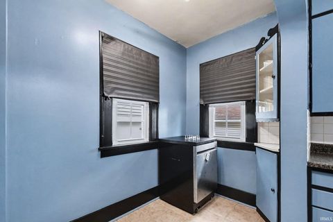 Tiny photo for 141 Gage Avenue, Elkhart, IN 46516 (MLS # 202630121)