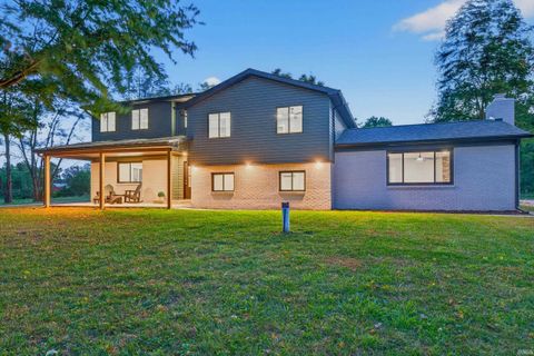 Tiny photo for 4127 N US 35 Highway, Logansport, IN 46978 (MLS # 202542361)