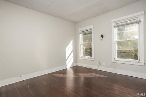 Tiny photo for 519 N 11th Street, Lafayette, IN 47904 (MLS # 202540497)