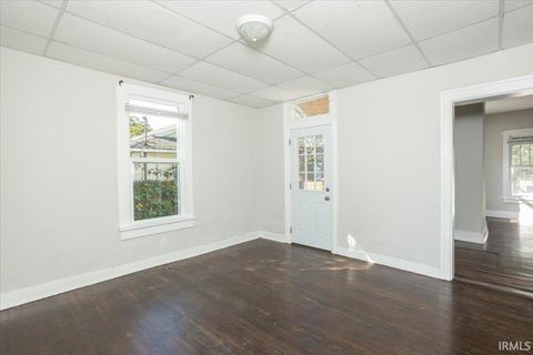 Tiny photo for 519 N 11th Street, Lafayette, IN 47904 (MLS # 202540497)