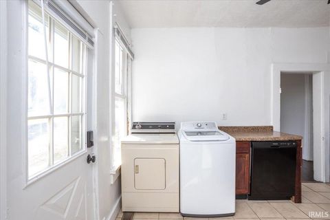 Tiny photo for 519 N 11th Street, Lafayette, IN 47904 (MLS # 202540497)