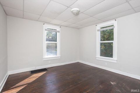 Tiny photo for 519 N 11th Street, Lafayette, IN 47904 (MLS # 202540497)