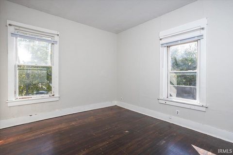 Tiny photo for 519 N 11th Street, Lafayette, IN 47904 (MLS # 202540497)