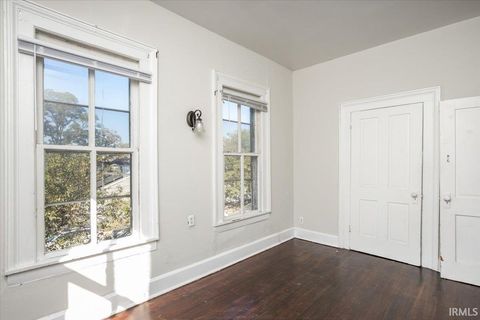 Tiny photo for 519 N 11th Street, Lafayette, IN 47904 (MLS # 202540497)