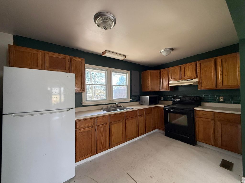 Photo of 4705 N Old Plank Road, New Harmony, IN 47631 (MLS # 202610979)