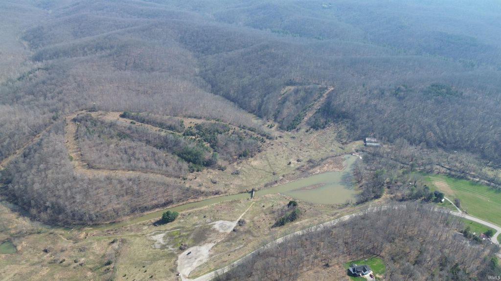 Photo of 2887 W State 46 Road, Nashville, IN 47448 (MLS # 202621099)