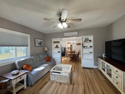 Tiny photo for 1225 N Indiana Avenue, Kokomo, IN 46901 (MLS # 202642781)