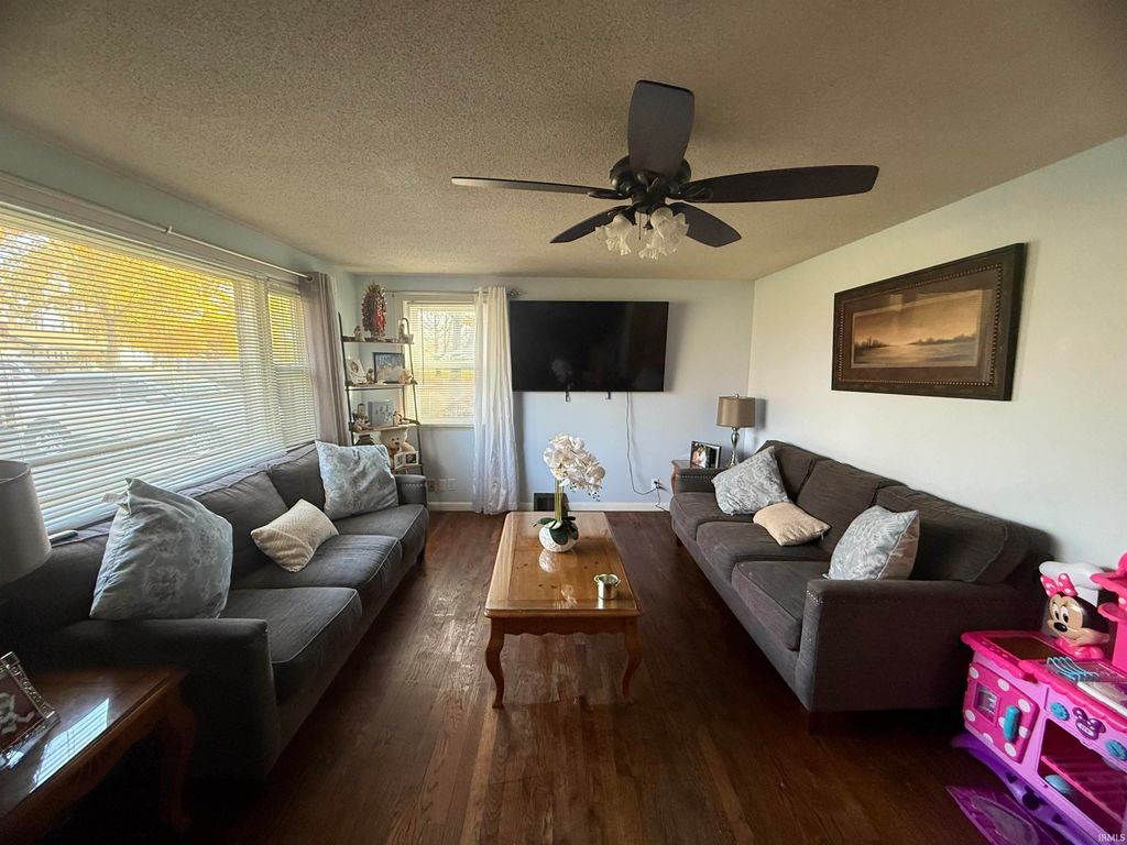 Photo of 0510 E 700 N, Howe, IN 46746 (MLS # 202545839)