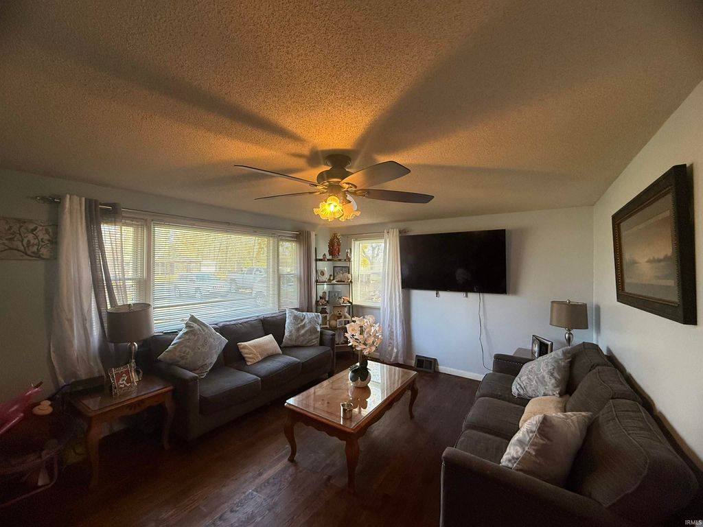 Photo of 0510 E 700 N, Howe, IN 46746 (MLS # 202545839)