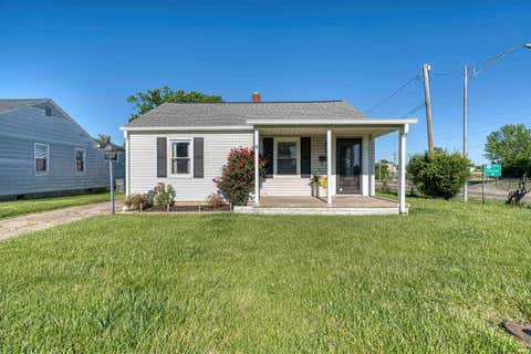 Photo of 2316 Garrison Avenue, Evansville, IN 47711 (MLS # 202617746)
