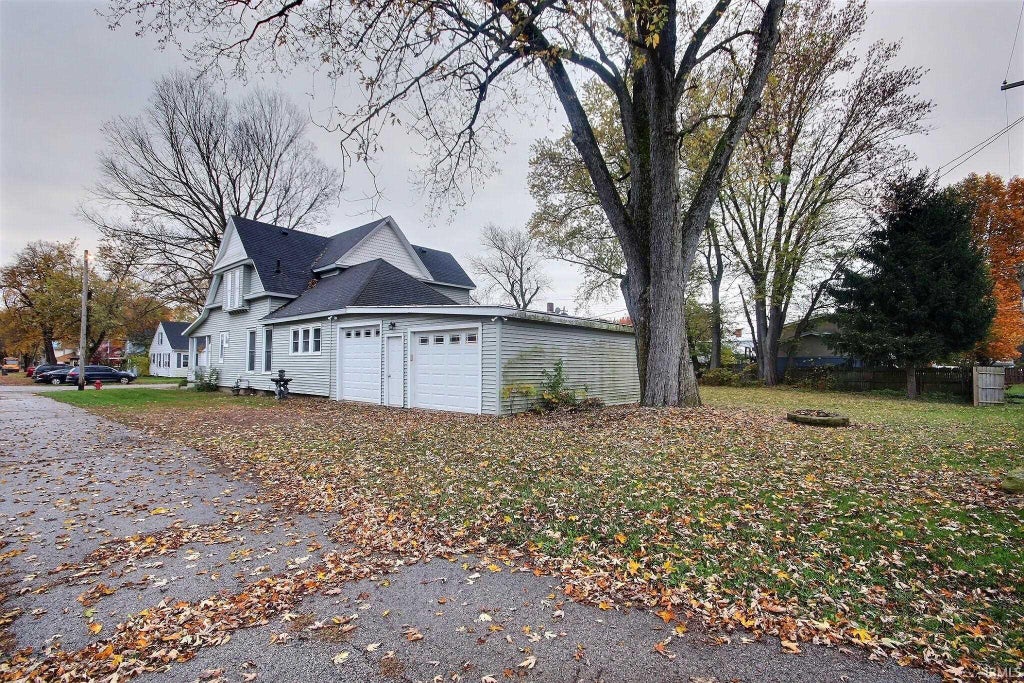 Photo of 309 E Broad Street, South Whitley, IN 46787 (MLS # 202644985)