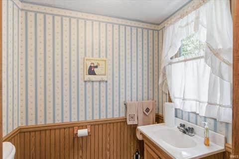 Tiny photo for 4618 W Harvest Lane, Bloomington, IN 47404 (MLS # 202616925)