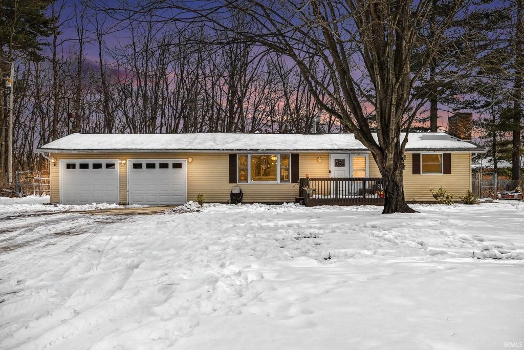 Photo of 52892 Helen Street, Bristol, IN 46507 (MLS # 202605500)