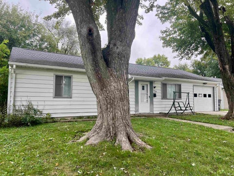 Photo of 1920 W Havens Street, Kokomo, IN 46901 (MLS # 202639394)