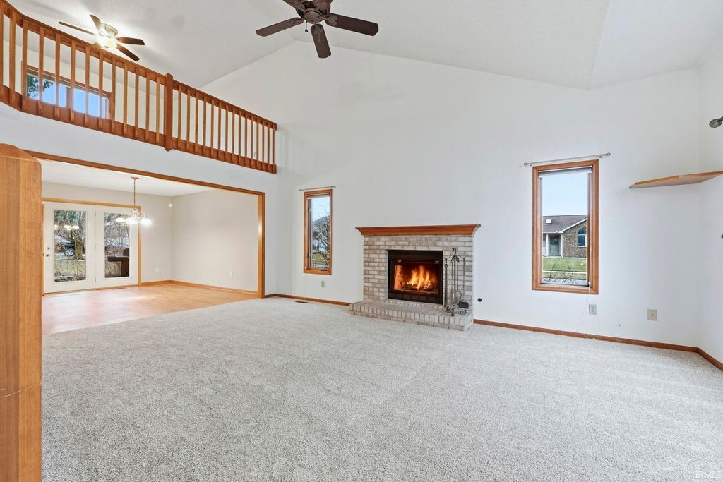 Photo of 9406 Mill Ridge Run, Fort Wayne, IN 46835 (MLS # 202605569)