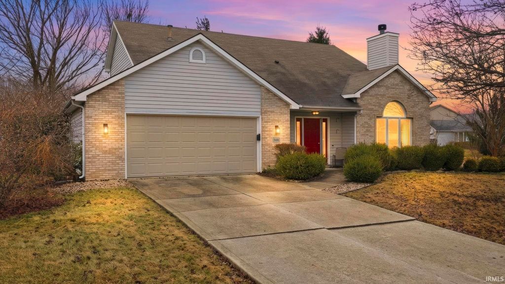 Photo of 9406 Mill Ridge Run, Fort Wayne, IN 46835 (MLS # 202605569)