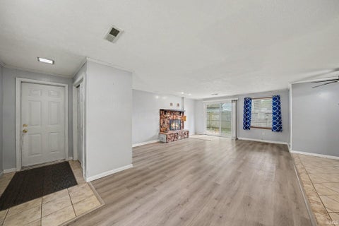 Tiny photo for 2422 N Main Street, Mishawaka, IN 46545 (MLS # 202644850)