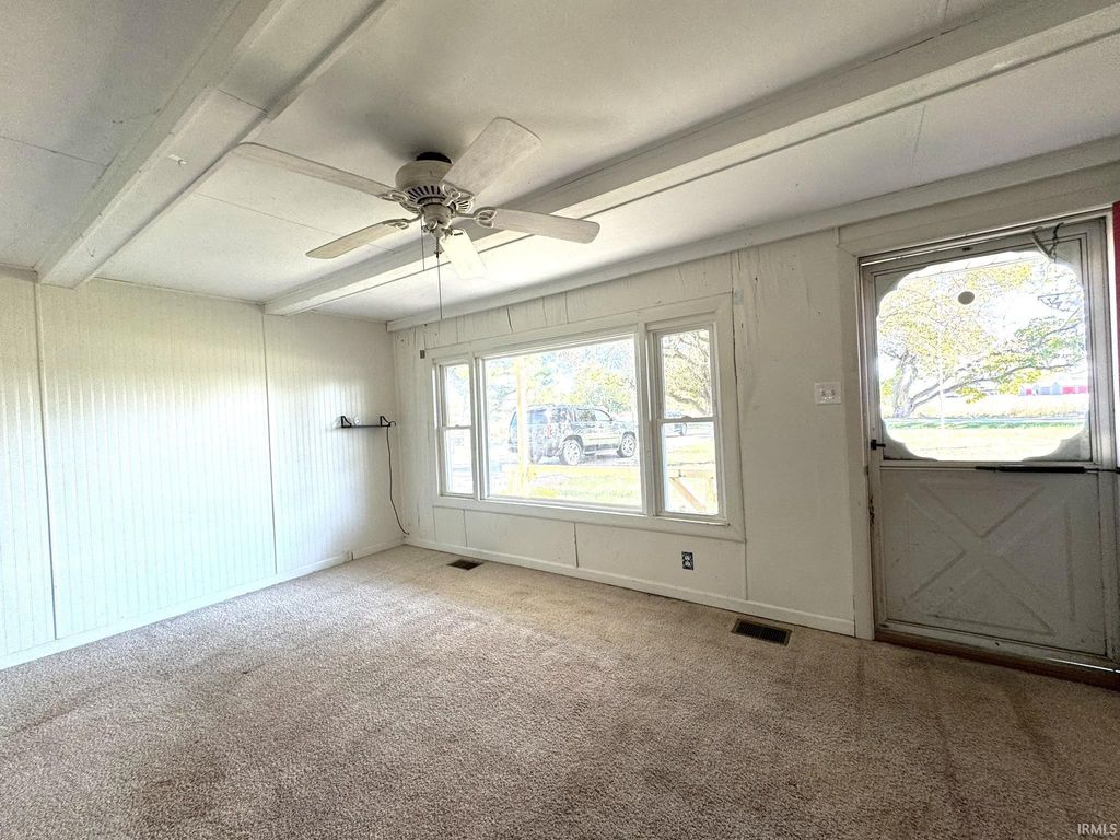 Photo of 3416 S Valley Avenue, Marion, IN 46953 (MLS # 202542180)