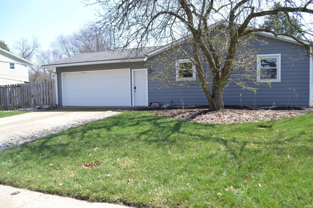 Photo of 2642 Clayton Street, West Lafayette, IN 47906 (MLS # 202610607)