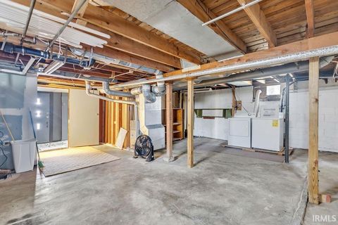 Tiny photo for 618 W 3rd Street, Bloomington, IN 47404 (MLS # 202611263)