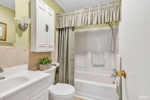 Tiny photo for 618 W 3rd Street, Bloomington, IN 47404 (MLS # 202611263)