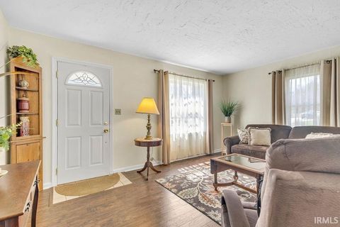 Tiny photo for 618 W 3rd Street, Bloomington, IN 47404 (MLS # 202611263)