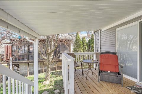 Tiny photo for 618 W 3rd Street, Bloomington, IN 47404 (MLS # 202611263)