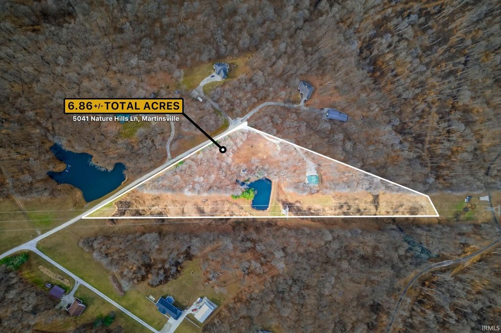 Photo of 5041 N Nature Hills Lane, Martinsville, IN 46151 (MLS # 202601600)