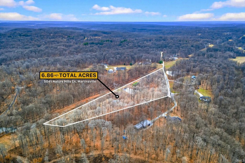 Photo of 5041 N Nature Hills Lane, Martinsville, IN 46151 (MLS # 202601600)