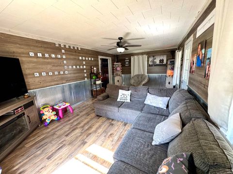 Tiny photo for 1313 S Ohio Avenue, Kokomo, IN 46902 (MLS # 202540225)