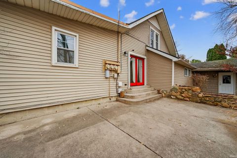 Tiny photo for 807 S Franklin Street, Winamac, IN 46996 (MLS # 202546818)