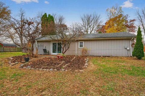 Tiny photo for 807 S Franklin Street, Winamac, IN 46996 (MLS # 202546818)