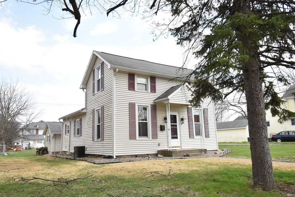 Photo of 105 N Van Buren Avenue, Fowler, IN 47944 (MLS # 202611386)