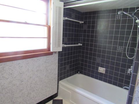 Tiny photo for 338 S DIXON Road, Kokomo, IN 46901 (MLS # 202533065)