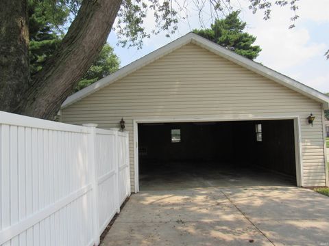 Tiny photo for 338 S DIXON Road, Kokomo, IN 46901 (MLS # 202533065)