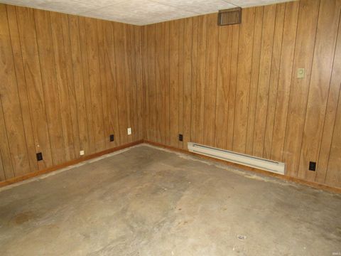 Tiny photo for 338 S DIXON Road, Kokomo, IN 46901 (MLS # 202533065)