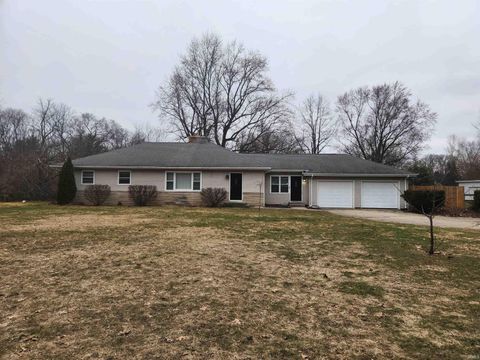 Photo of 11103 Edison Road, Osceola, IN 46561 (MLS # 202605540)