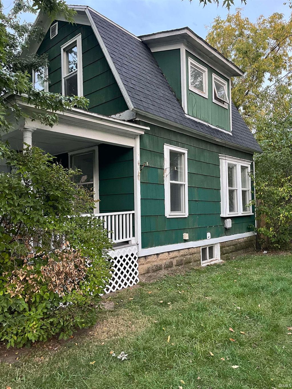 Photo of 406 E Jefferson Street, Goshen, IN 46526 (MLS # 202542948)
