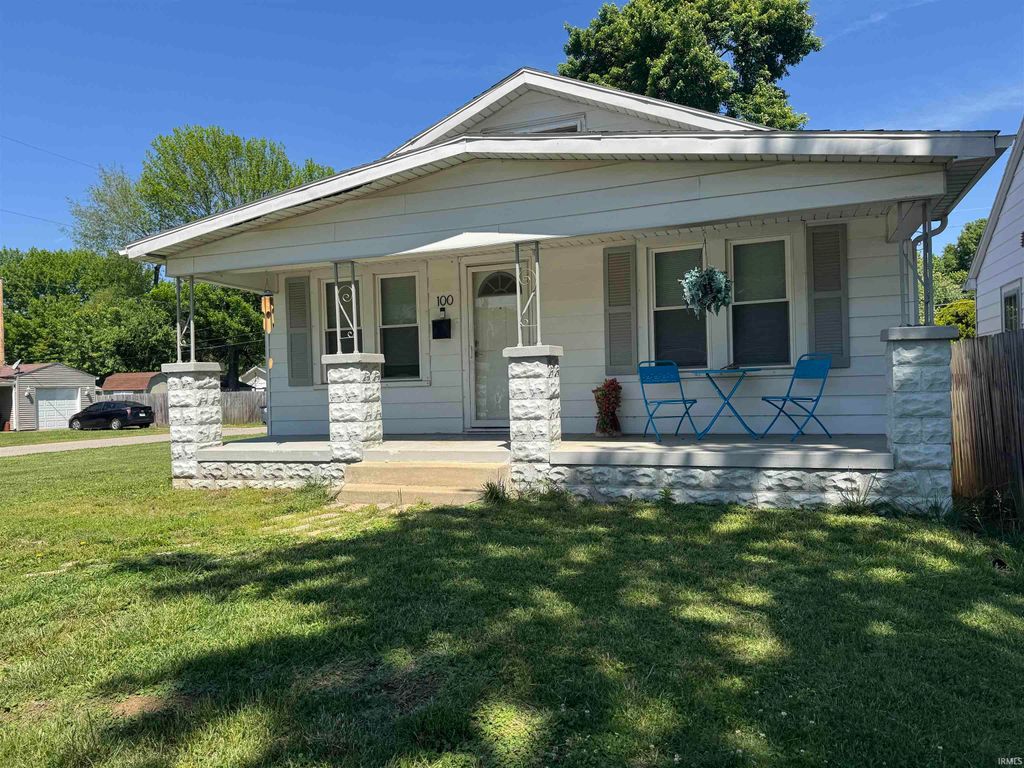 Photo of 100 E Olmstead Avenue, Evansville, IN 47711 (MLS # 202616009)