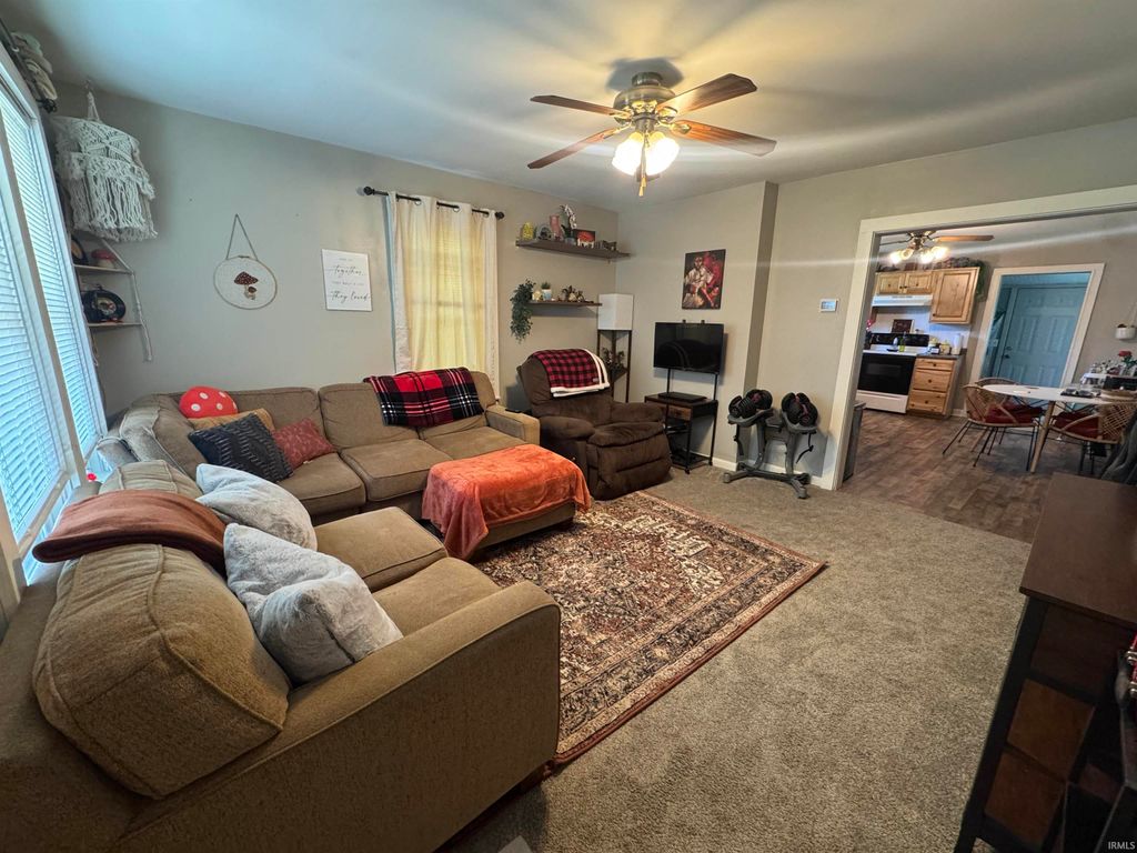 Photo of 100 E Olmstead Avenue, Evansville, IN 47711 (MLS # 202616009)