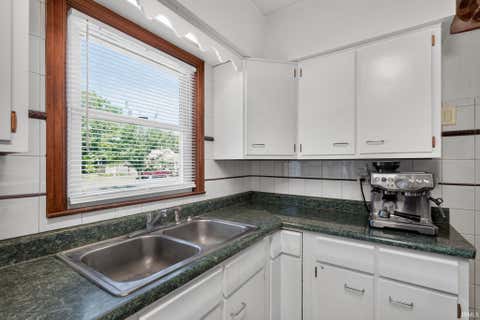 Tiny photo for 715 PARK Avenue, Lafayette, IN 47904 (MLS # 202624500)