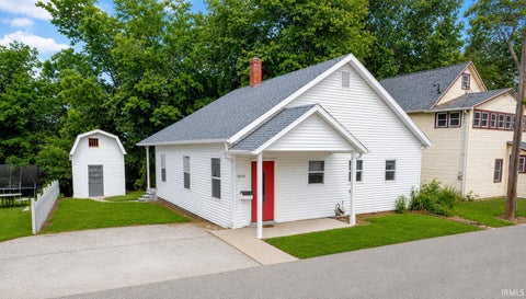 Photo of 1307 Sunday Lane, Winona Lake, IN 46590 (MLS # 202631395)