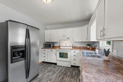 Tiny photo for 1307 Sunday Lane, Winona Lake, IN 46590 (MLS # 202631395)