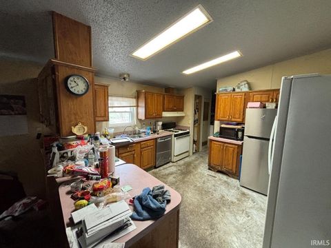 Tiny photo for 10708 N Colby Avenue, Muncie, IN 47303 (MLS # 202609241)