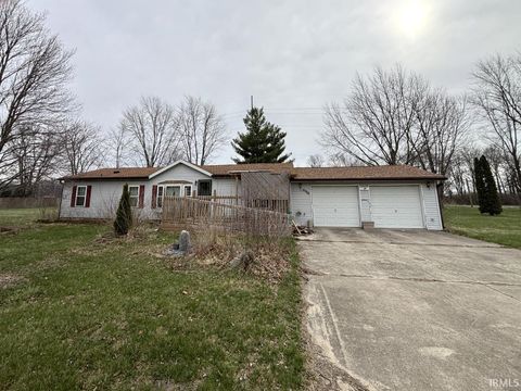 Photo of 10708 N Colby Avenue, Muncie, IN 47303 (MLS # 202609241)