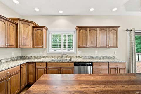 Tiny photo for 1929 Durkees Run Court, Lafayette, IN 47909 (MLS # 202629423)